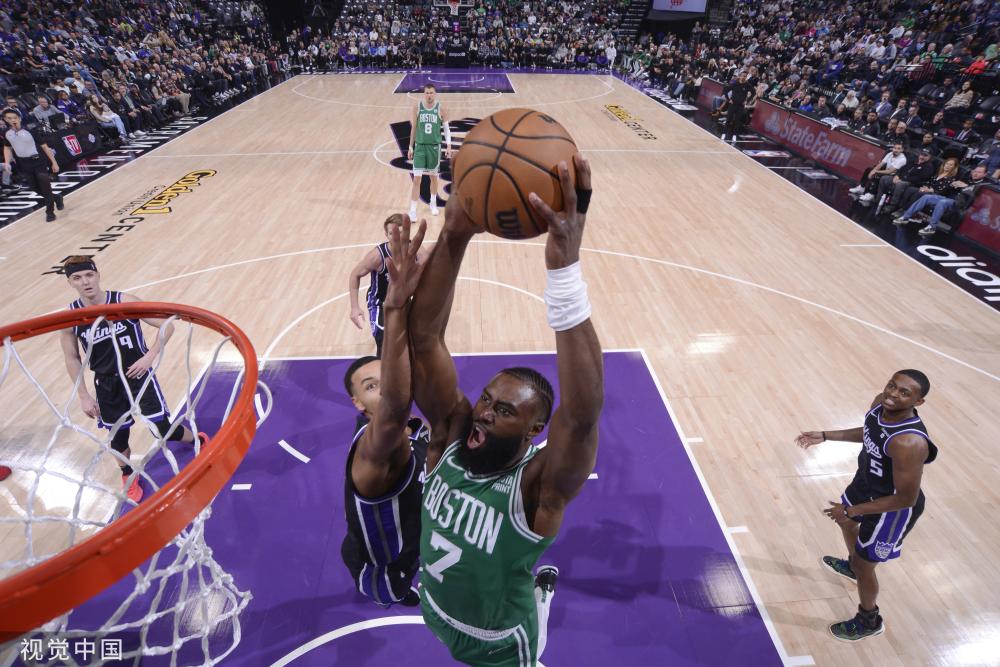 鉴并推动自 鉴并推动自